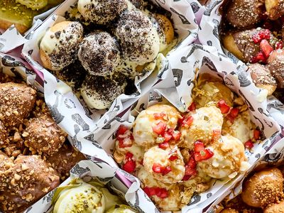established-greek-dessert-food-trailer-776-bc-loukoumades-5