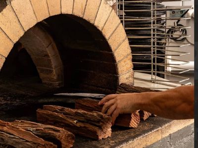 iconic-woodfire-pizzeria-for-sale-balmain-1