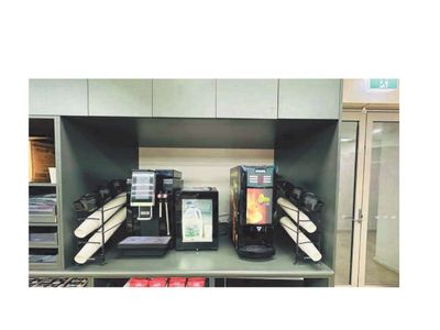 convenience-store-in-kingswood-0
