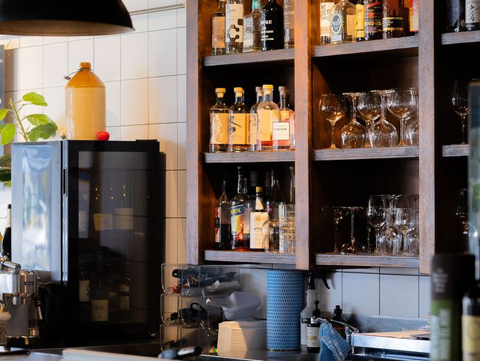 highest-google-ranked-wine-bar-in-brisbane-4