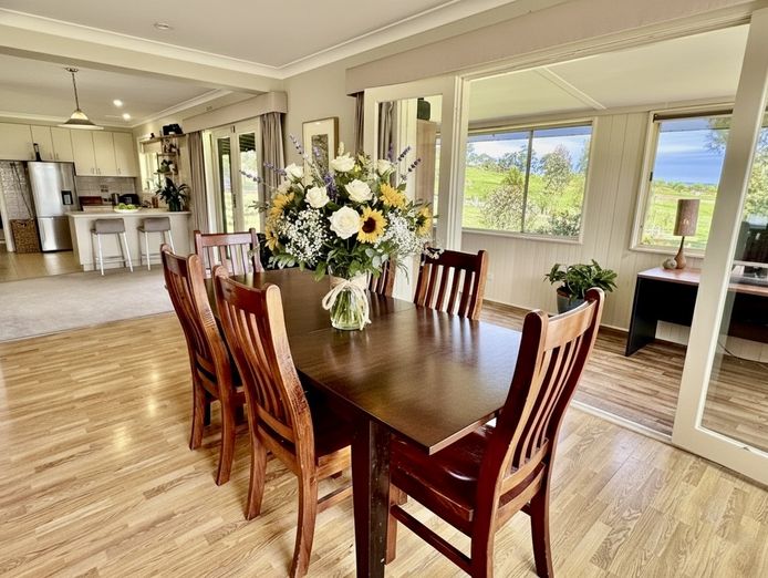 brave-hen-pastured-eggs-free-range-egg-business-47-acres-land-walk-in-walk-out-3
