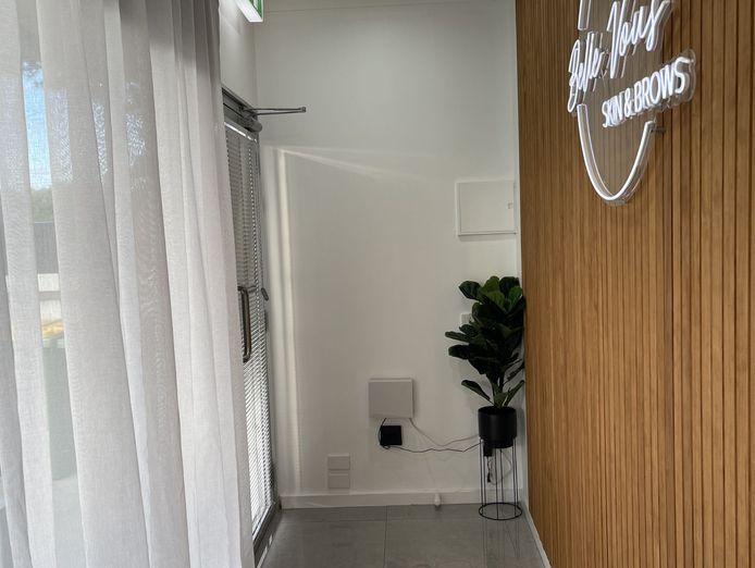 premium-beauty-clinic-fit-out-client-base-yarraville-2