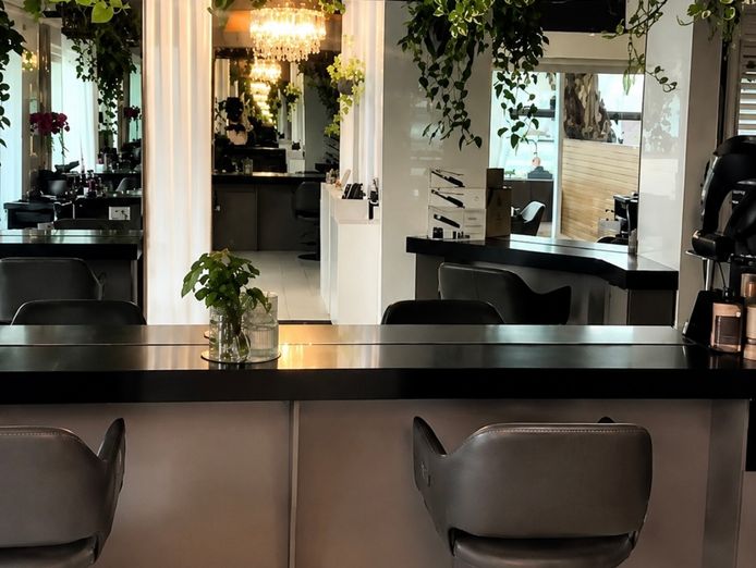 boutique-hair-and-beauty-salon-in-the-heart-of-rose-bay-0