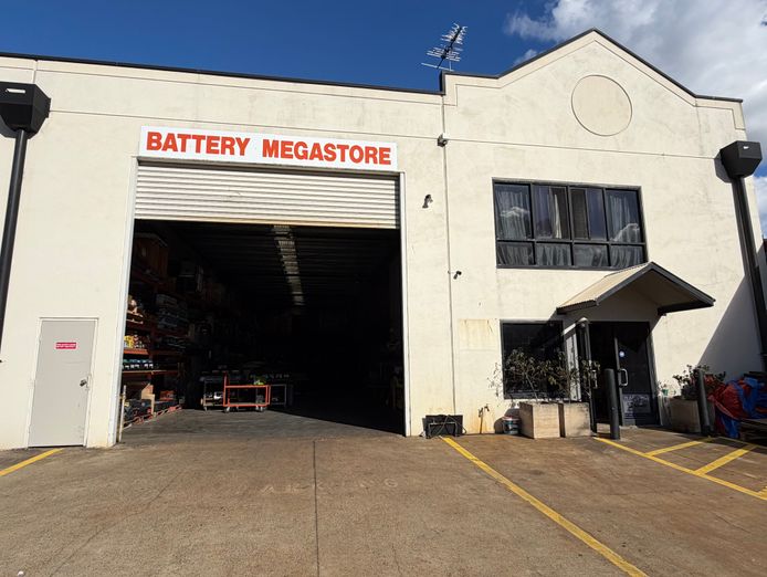 established-automotive-battery-business-20-years-loyal-customer-base-sydney-0