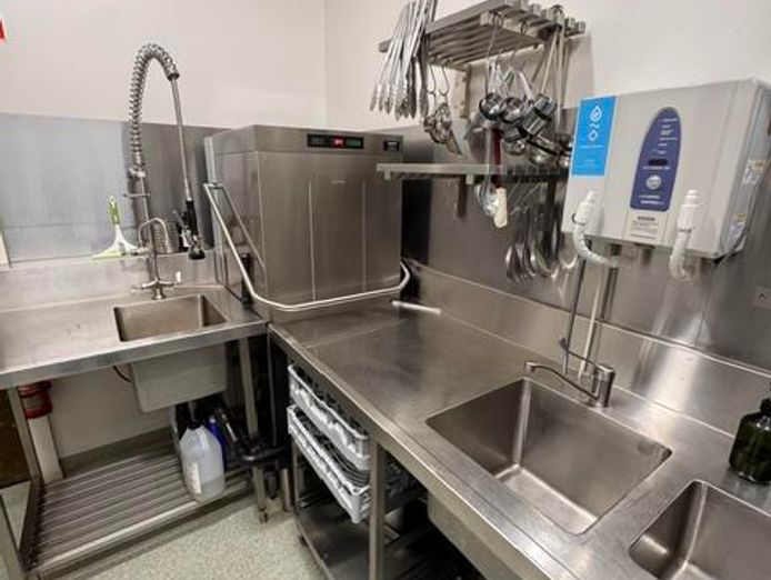 fully-fitted-fitzroy-hospitality-venue-14-year-lease-60-000-2
