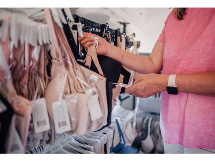 professional-bra-fitting-sales-business-women-only-2