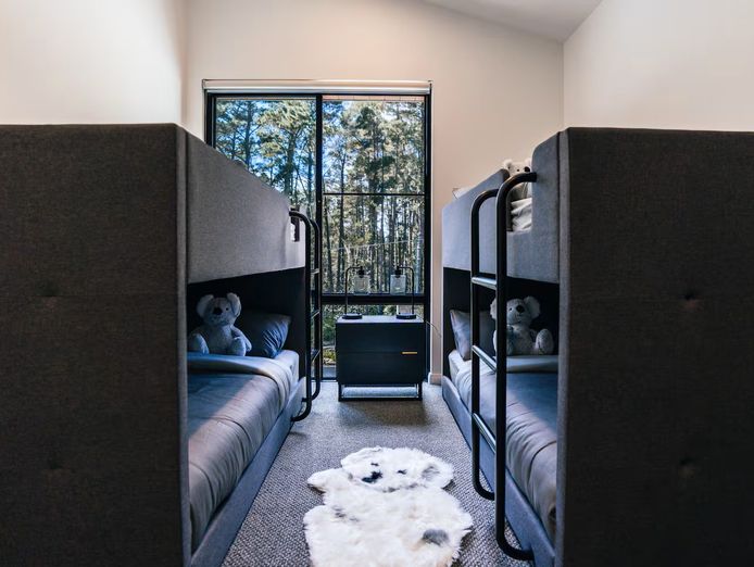 established-blue-mountains-short-term-rental-accommodation-management-business-7