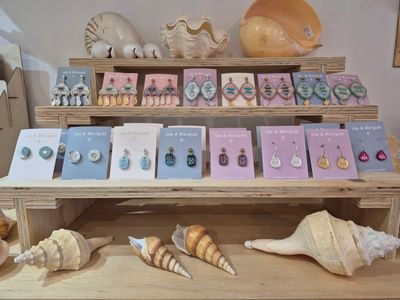 boutique-retail-space-established-brand-available-in-noosa-3