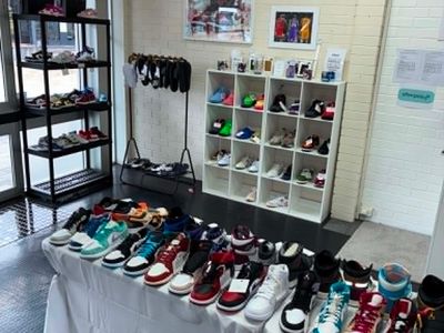 deadstock-sneaker-reseller-store-6