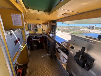 own-the-only-beachfront-food-and-beverage-service-on-the-ningaloo-reef-5