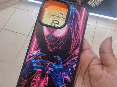 urgent-turnkey-phone-case-vending-machines-4