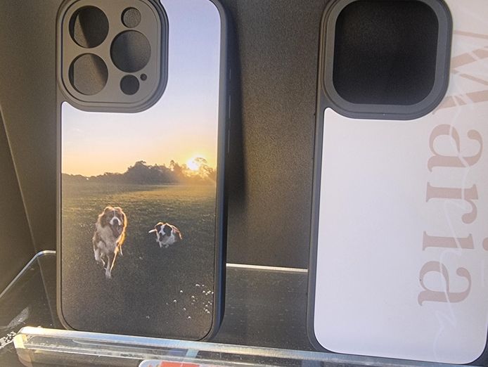 urgent-turnkey-phone-case-vending-machines-7