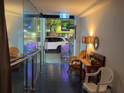 massage-business-for-sale-potts-point-2