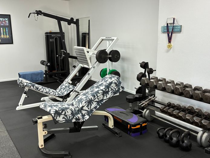 personal-training-studio-strength-and-conditioning-gym-for-sale-3