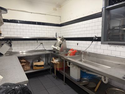 charcoal-chicken-pizza-kebab-shop-for-sale-4