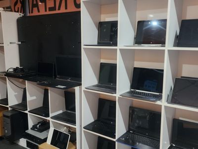 computers-mobiles-accessories-sales-and-repairs-5-days-a-week-high-traffic-0