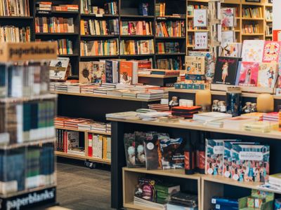 stationery-gifts-and-books-retail-store-0