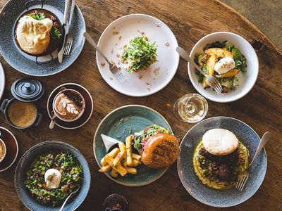 cafe-for-sale-in-se-melbourne-regional-0