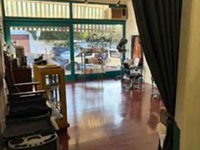 well-established-boutique-salon-for-sale-in-coorparoo-2