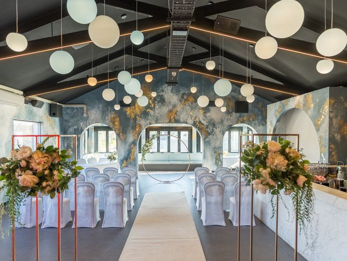 high-end-wedding-styling-planning-hire-company-15-yrs-3