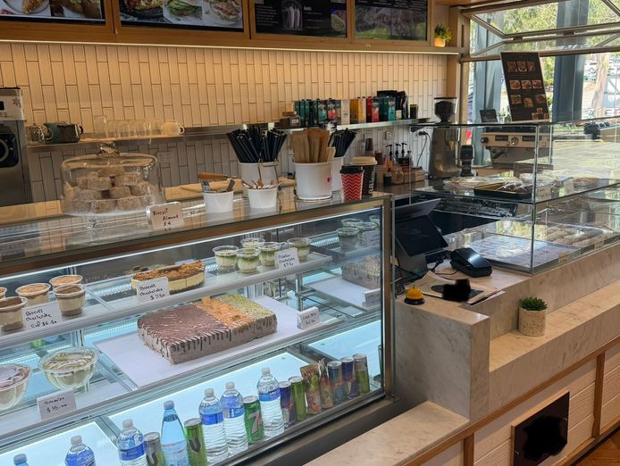 cafe-for-sale-prime-location-near-macarthur-square-2