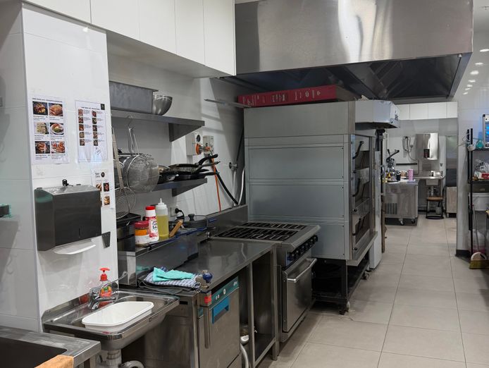cafe-for-sale-prime-location-near-macarthur-square-7