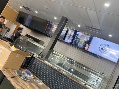 charcoal-chicken-gyros-bar-1