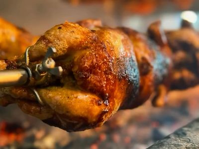 charcoal-chicken-gyros-bar-5