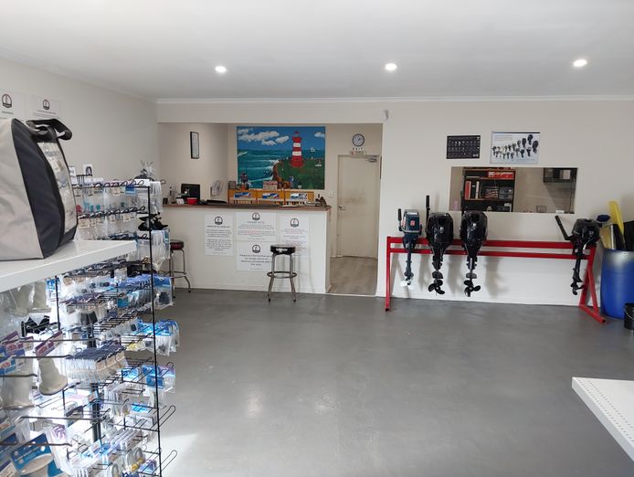 successfull-boat-dealership-and-repair-centre-2