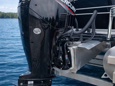sundown-pontoon-boats-business-and-brand-for-sale-1