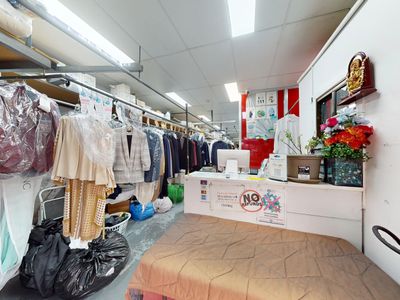 established-multi-site-dry-cleaning-business-1m-annual-sales-brisbane-0