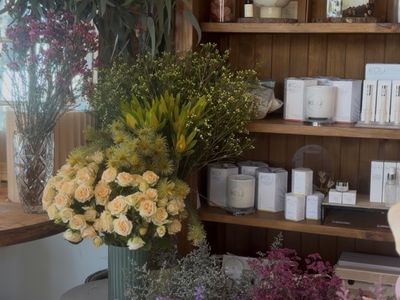established-boutique-florist-prime-central-coast-coastal-location-0