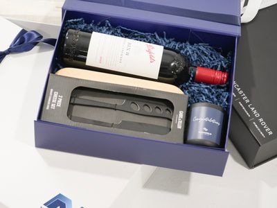 di-lusso-premium-corporate-gifting-gift-boxes-1