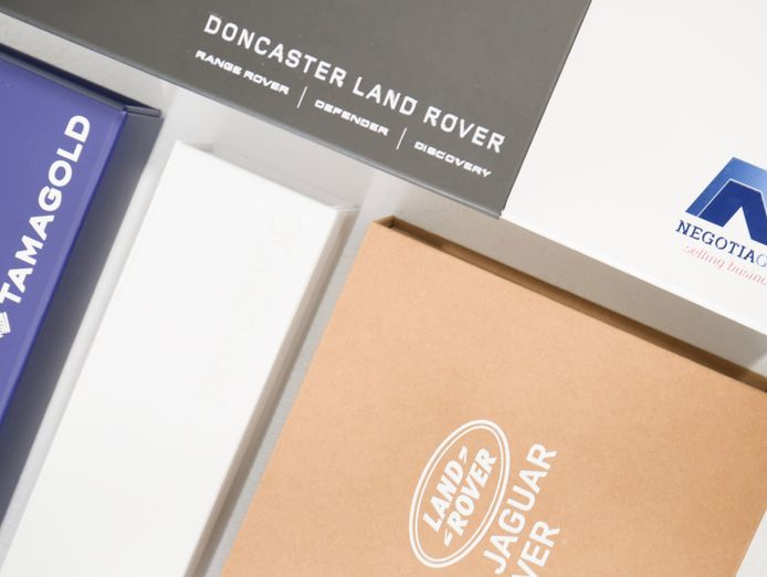 di-lusso-premium-corporate-gifting-gift-boxes-4