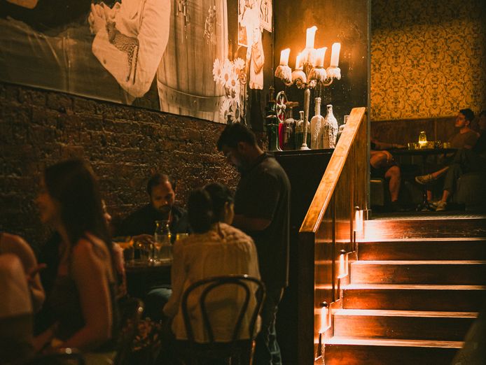 iconic-multi-award-winning-bar-nationally-recognised-rare-qld-opportunity-8