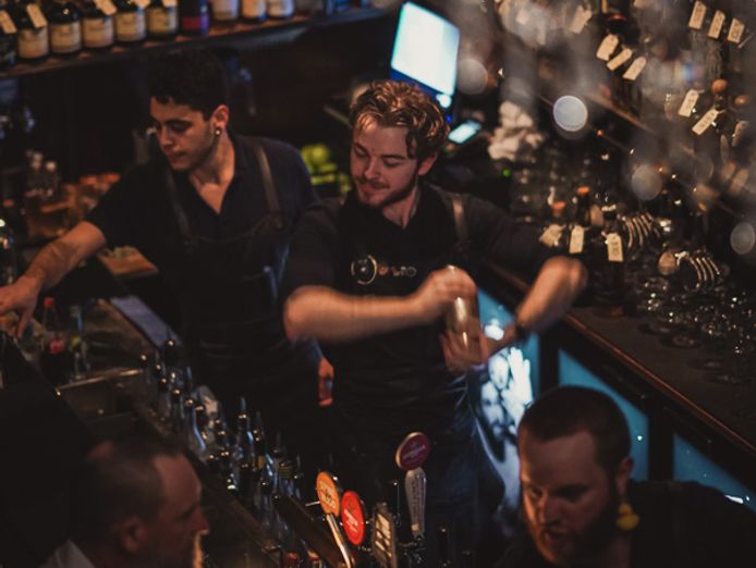 iconic-multi-award-winning-bar-nationally-recognised-rare-qld-opportunity-5