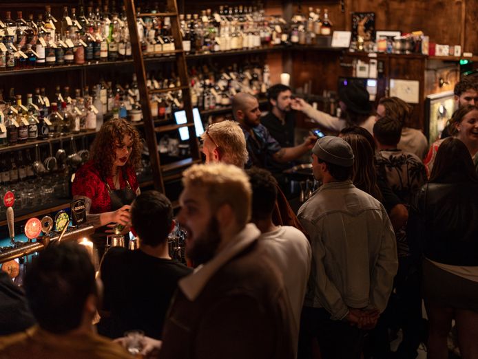 iconic-multi-award-winning-bar-nationally-recognised-rare-qld-opportunity-3