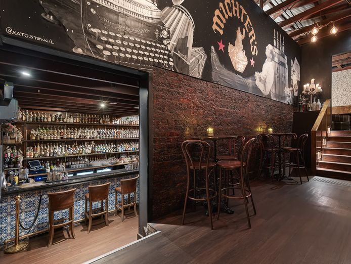iconic-multi-award-winning-bar-nationally-recognised-rare-qld-opportunity-8