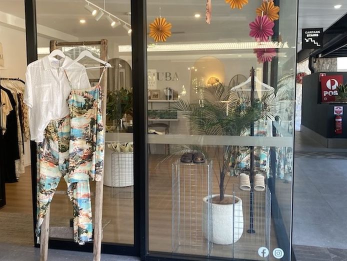 clothing-boutique-for-sale-hills-district-1