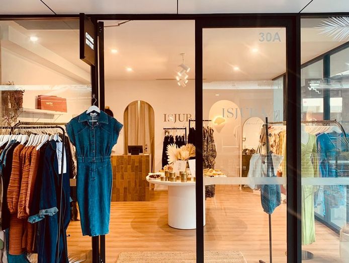 clothing-boutique-for-sale-hills-district-3