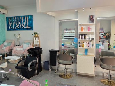 established-nail-and-beauty-salon-for-sale-1