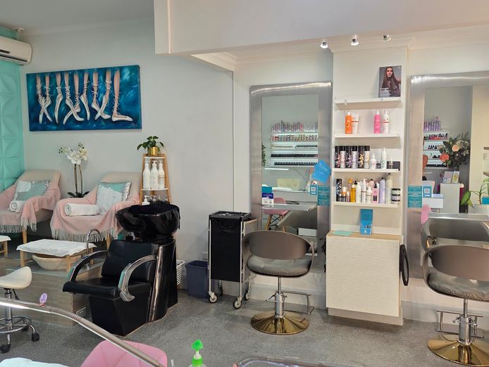 established-nail-and-beauty-salon-for-sale-1