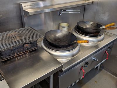 thai-restaurant-takeaway-popular-local-venue-3