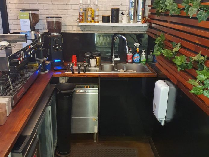 profitable-urban-coffee-shop-suit-owner-operator-1