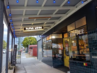 business-4br-residence-licensed-venue-annerley-3