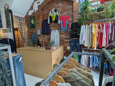 established-vintage-clothing-business-brunswick-1