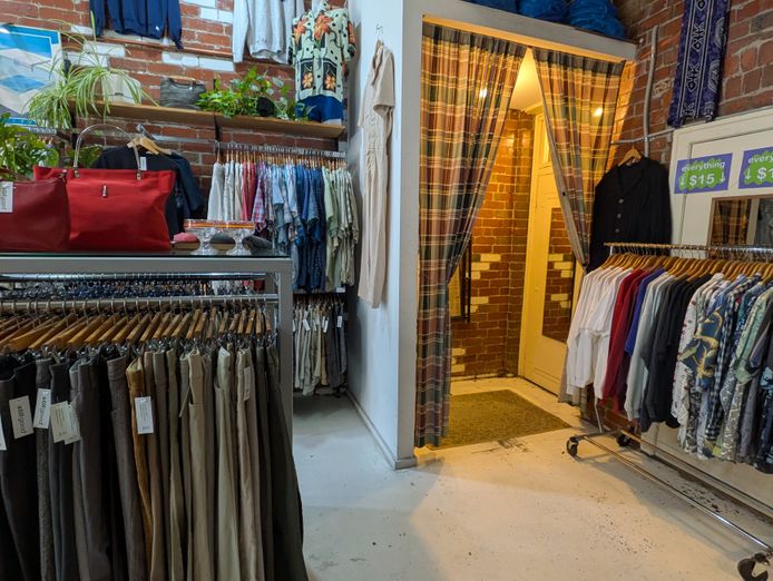 established-vintage-clothing-business-brunswick-2