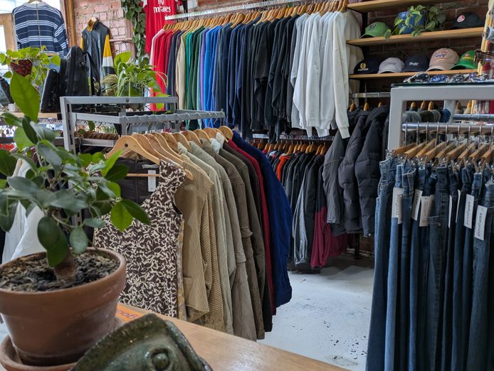 established-vintage-clothing-business-brunswick-6