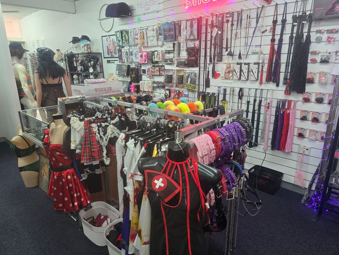 established-adult-retail-shop-ecommerce-business-for-sale-stafford-qld-4053-5