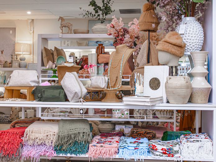 profitable-homewares-lifestyle-business-prime-coastal-location-7
